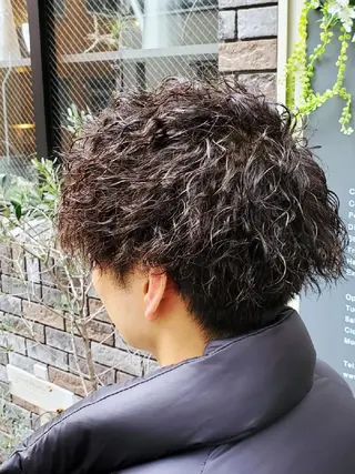 メンズ スズラン美容室所属・フリーランス 和田のヘアスタイル