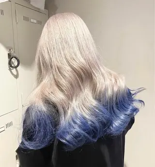 ロング カラー ヘアアレンジ メンズ ハイトーン艶カラー 🤍ゆうひのヘアスタイル