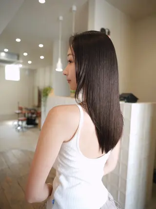 ロング 💛🤍U too e’s 鎌倉🧸のヘアスタイル