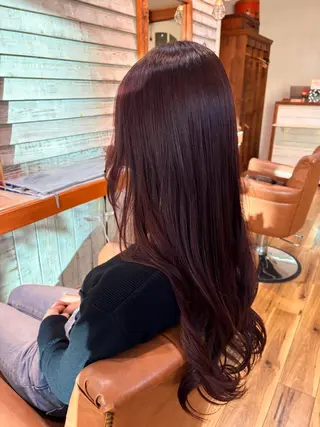 ロング 秋田 弥生のヘアスタイル