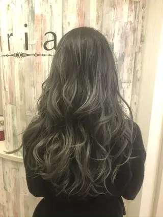 セミロング カラー 成田 恭介のヘアスタイル