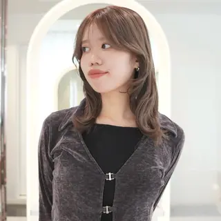 セミロング カラー 飯田 優花/カットモデルのヘアスタイル