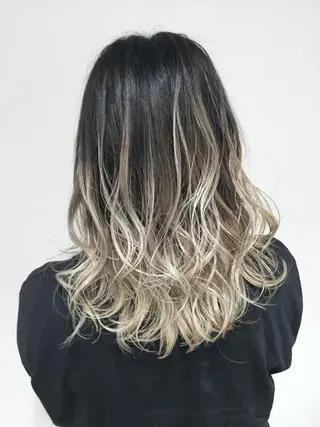 ミディアム カラー AMI Hair  supply所属・髪質改善カラー 韓国風レイヤーのヘアスタイル