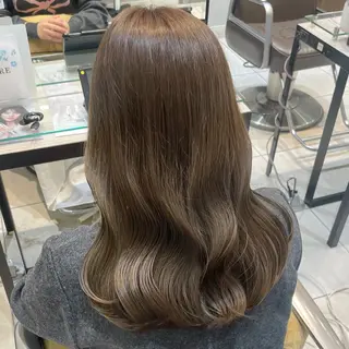 セミロング 🩶赤み消しカラー 🐈‍⬛荻野美思🐾のヘアスタイル