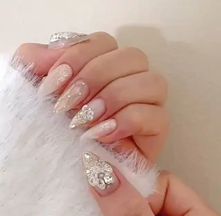 ネイル Oomiya 服部のネイルデザイン