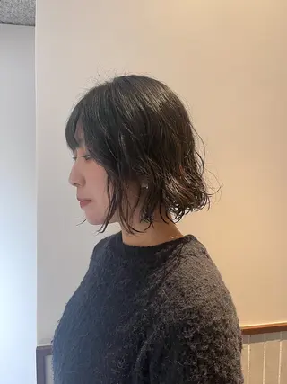 ミディアム カラー urara /ブリーチ/艶カラーのヘアスタイル