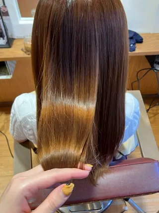 ロング まつげパーマカラー モデルBAGUS凜華のヘアスタイル