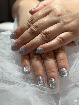 ネイル 三本 綾奈のネイルデザイン