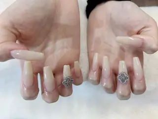 ネイル Epokku ネイルサロンのネイルデザイン