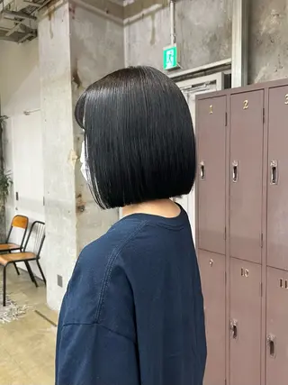 ミディアム カラー era所属・azumi/ボブ/暖 色/オリーブ/縮毛のヘアスタイル