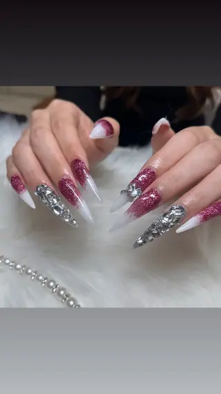 ネイル 加納 莉音のネイルデザイン