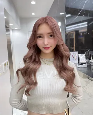 ロング カラー 谷口 真美のヘアスタイル