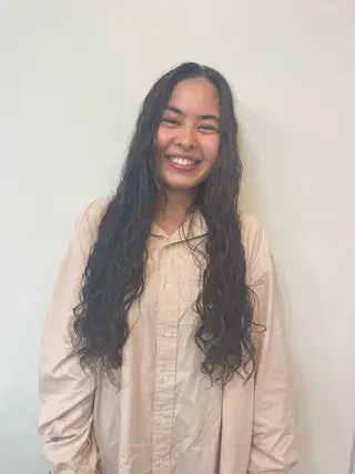 ロング パーマ HIKARI🐈‍⬛ レイヤー×デザインのヘアスタイル