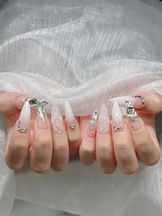 ネイル Lee Nailsのネイルデザイン