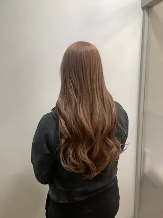 ロング オオシマ ミユのヘアスタイル