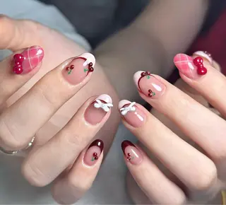 ネイル 🎀PG🩵 ネイルサロンのネイルデザイン