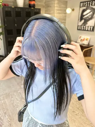 セミロング カラー kai .のヘアスタイル