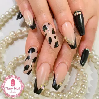 ネイル 💗🪽Tiary Nail🪽💗のネイルデザイン