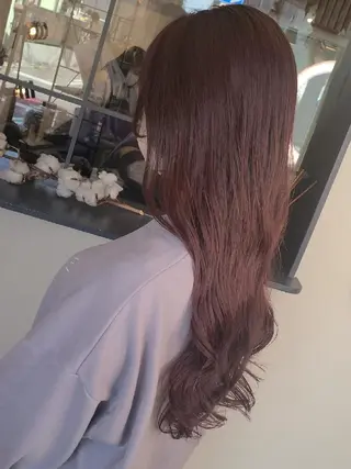 ロング ブリーチカラー🌈 嘉名 真樹のヘアスタイル