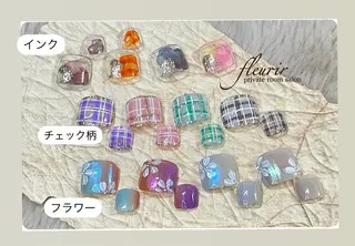 ネイル フルリール 【プライベートサロンのネイルデザイン