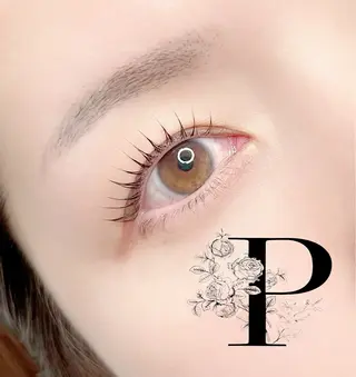 マツエク・マツパ GLOW LASH所属・根本 鈴子のマツエク・マツパデザイン