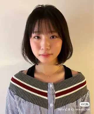 ミディアム LOAVE AOYAMA所属・カット無料airi airiのヘアスタイル