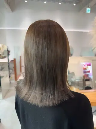 ミディアム 宮澤 美幸のヘアスタイル