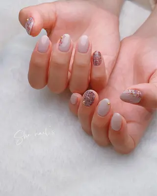 ネイル Blushオーナー Shiinaのネイルデザイン