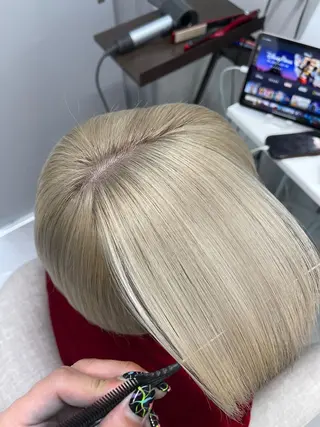 ショート カラー ブリーチ＆縮毛矯正 🧸tomoki🧸のヘアスタイル