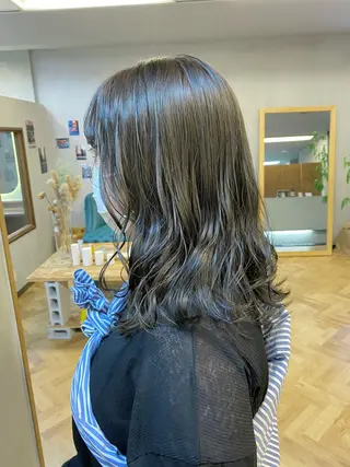 ミディアム カラー ハル🌸柔色/ ブリーチなし/艶髪のヘアスタイル