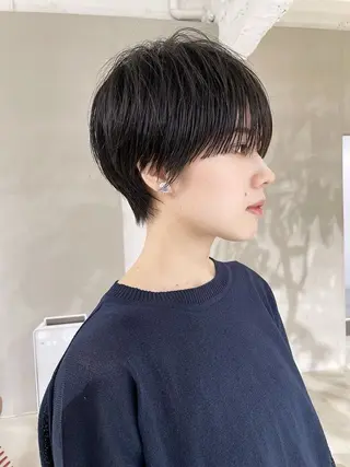 ショート ロジェブルー 川合【和泉中央】のヘアスタイル