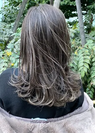 セミロング ケアブリーチ🌟 ♢WATARU♢のヘアスタイル