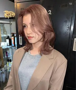 ミディアム カラー ハイトーン特化🤍 Ayakaのヘアスタイル