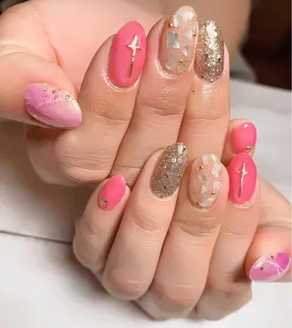 ネイル 菅野 愛花のネイルデザイン