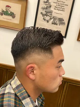 ショート ヒロ銀座 BARBAR SHOP 新宿所属・土井 康永のヘアスタイル