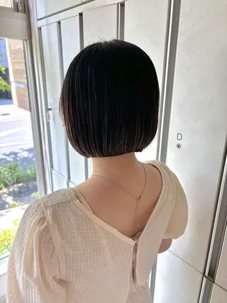 ショート Iris by artina 武蔵小杉店【イリス バイ アルティナ】所属・🎼レイヤー/顔周り カット/nene♬のヘアスタイル