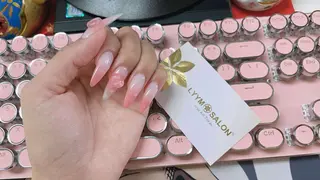 ネイル LYYM Salonのネイルデザイン