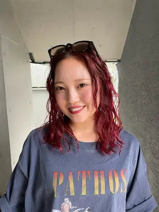 カラー ミルクティーベージュ ブリーチ🖤サヤカのヘアスタイル