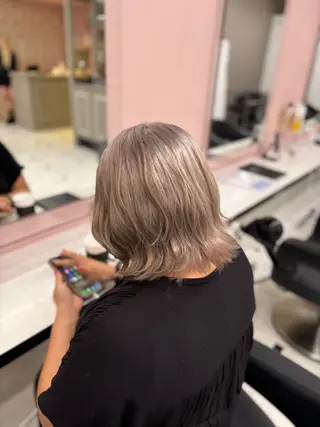 ロング カラー 💙ハイトーン韓国風 色白ヘア💙manaのヘアスタイル