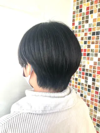 ショート 岩谷 愛依のヘアスタイル