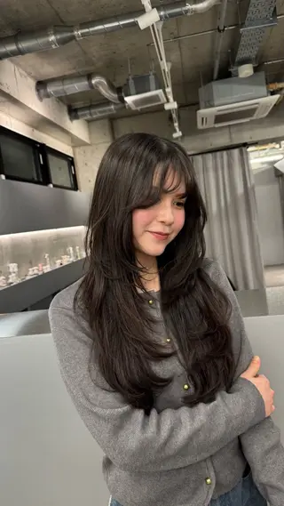 ロング shio ハイトーン 💗【福岡天神】のヘアスタイル