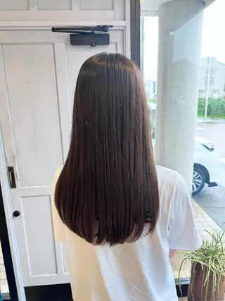 ロング カラー ツキダテ ユイのヘアスタイル