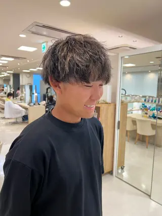 ショート カラー メンズ ハイトーン/ウルフ /レイヤー/坂野幸伸のヘアスタイル