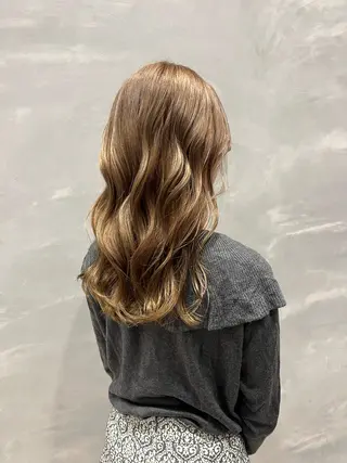 ロング カラー newi大分/ 磯部栞里のヘアスタイル
