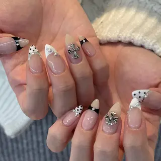 ネイル Chizuru ☾ ໋のネイルデザイン