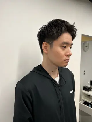 ショート ラヴィザバーバー所属・メンズカット オカムラリョウのヘアスタイル