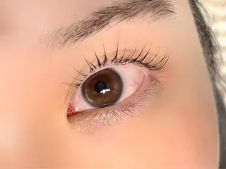 マツエク・マツパ 中西 茉帆の眉毛・アイブロウイメージ