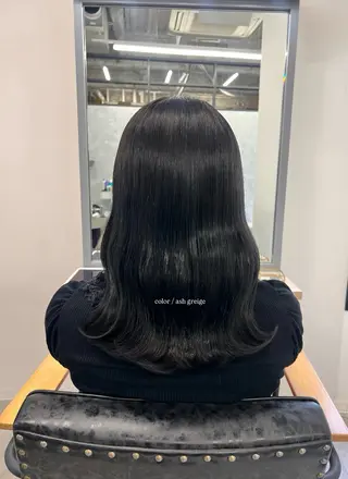 セミロング カラー natsu/梅田 /透明感/艶髪のヘアスタイル