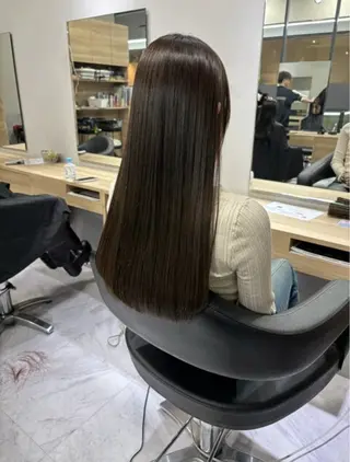 ロング 🌹門奈🌹髪質改善 /透明感カラーのヘアスタイル
