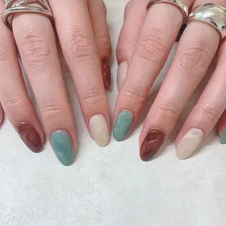 カラー ネイル Cozy_ ilumのネイルデザイン